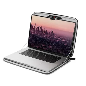 Twelve South SuitCase kaitseümbris MacBook Pro 16-le, näidatud avatuna hallina, tõmbluku ja käepidemega