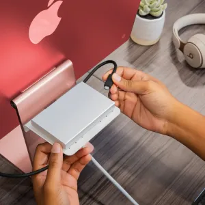 Étagère Twelve South BackPack montée à l’arrière pour iMac, avec support de câble fixé à l’arrière