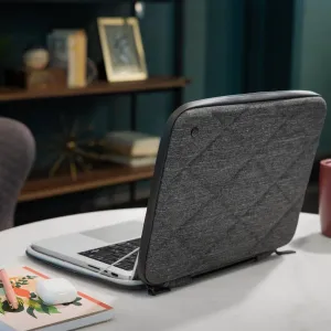 Twelve South SuitCase kovakuorinen suojakotelo MacBook Pro 16" -kannettavalle, harmaa tikattu ulkopinta ja kahva