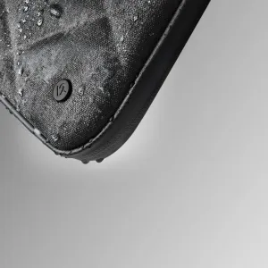 Twelve South SuitCase MacBook Pro 16":lle, musta suojaava kannettavan tietokoneen kotelo, jossa on tikattu kangaspinta