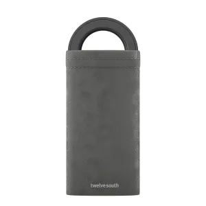 Twelve South Curve Nano soporte magnético plegable para teléfono en color pizarra, mostrado plegado con un cuerpo gris texturizado y parte superior negra