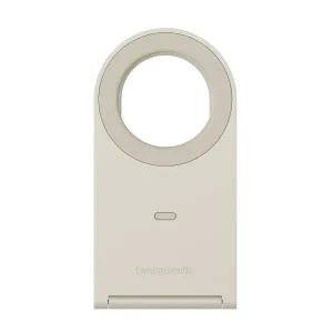 Twelve South Curve Nano -taitettava mobiiliteline magneettikiinnikkeellä, kuvassa Dune-beige viimeistely.