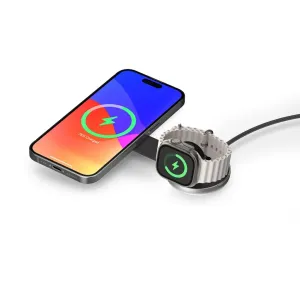 Chargeur de voyage Twelve South Butterfly™ déplié, rechargeant un iPhone et une Apple Watch via MagSafe