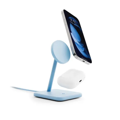 HiRise 2 Deluxe i glaciärblå med rund magnetplatta på lutad arm och fyrkantig bas med kabel; mobil och laddfodral svävar.