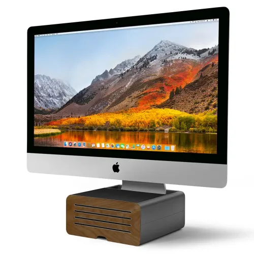 Twelve South HiRise Pro iMac-ställ med dolt förvaringsfack och frontpanel i trä, som håller en silverfärgad iMac